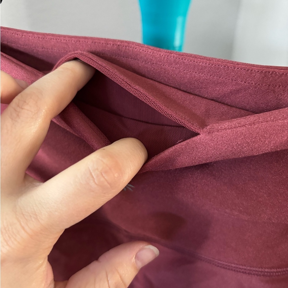 Athleta red elation shine high rise tight - Picture 4 of 8